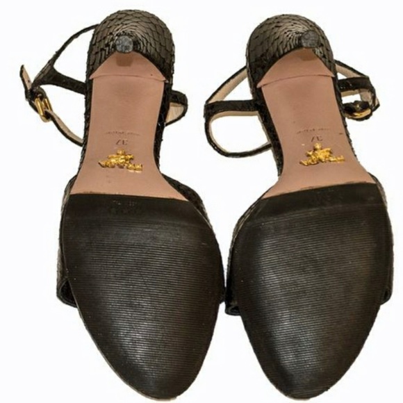NEW Prada Black Jewel Heels Snakeskin Size 37 US 6.5 or 7 - Picture 8 of 8